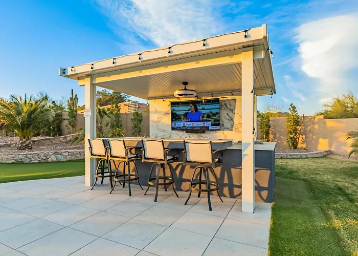 Spacious Camelback View With Pool & Firepit *
