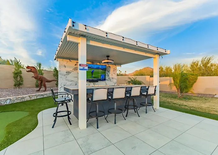 Spacious Camelback View With Pool & Firepit