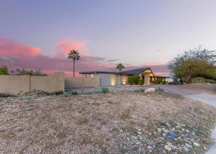 Spacious Camelback View With Pool & Firepit Holiday home